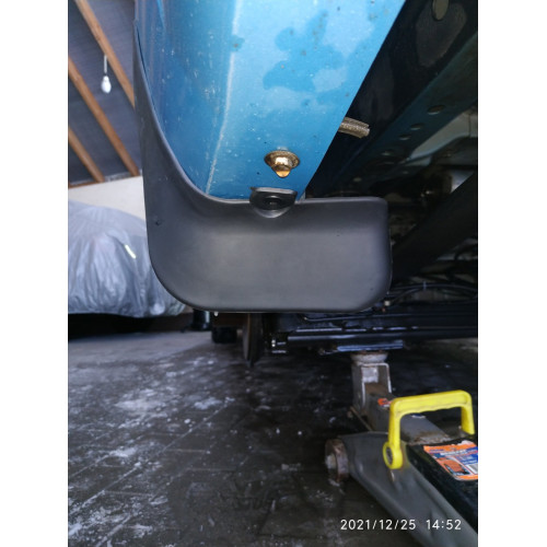 Бризковики Nissan NV200/ e-NV200 '10-19
