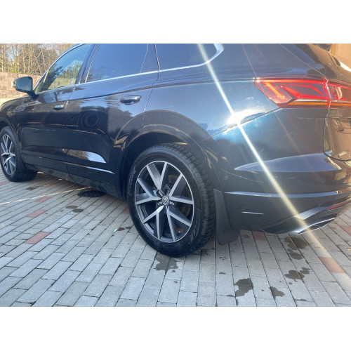 Бризковики Volkswagen Touareg MK3 '19-