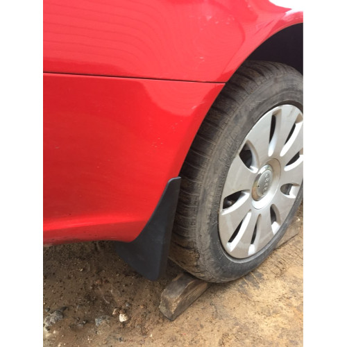 Бризковики Audi A4 B7 '04-08 (седан, універсал)